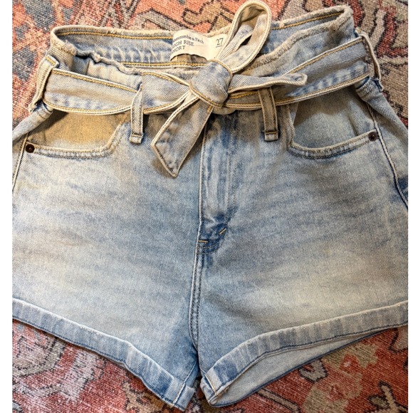 Abercrombie & Fitch Pants - Abercrombie & Fitch High Rise Paperbag Waist Denim Shorts Light Wash Blue | 27/4